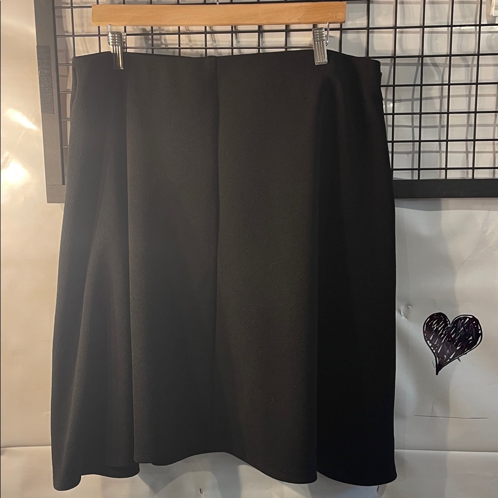 Jules & Leopold Classic Black A-Line Skirt with stretch